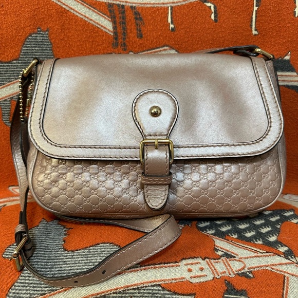 Gucci Handbags - Gucci Metallic Blush Crossbody Bag
